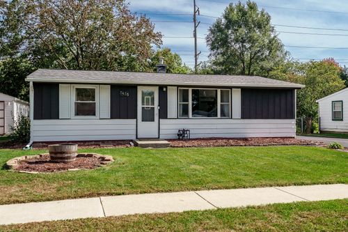 7435 Mildred Rd, Machesney Park, IL, 61115-3031 | Card Image