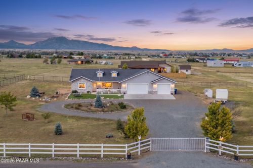 8720 N Buffalo Hill Ct, Prescott Valley, AZ, 86315-8126 | Card Image