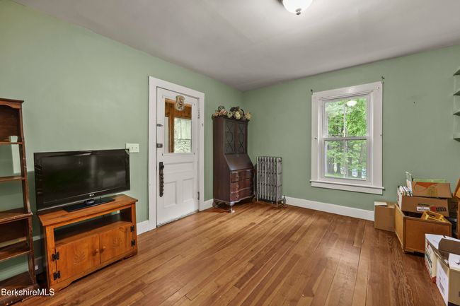 9 High St, Home with 6 bedrooms, 3 bathrooms and 4 parking in Lenox MA | Image 27