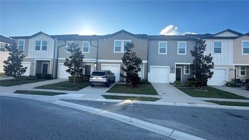 453 Madison Dr, DAVENPORT, FL, 33837-8827 | Card Image