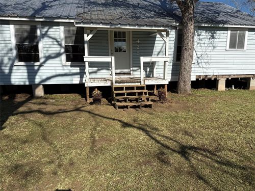 425 Carlton St, Brazoria, TX, 77422-9071 | Card Image