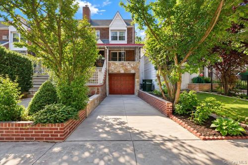2145 Muliner Avenue, New York, NY, 10462 | Card Image