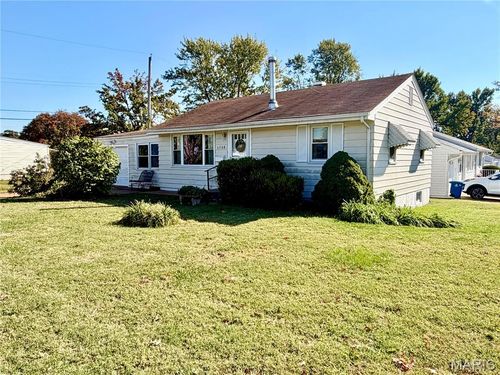6308 Sheppard Dr, Saint Louis, MO, 63123-3323 | Card Image