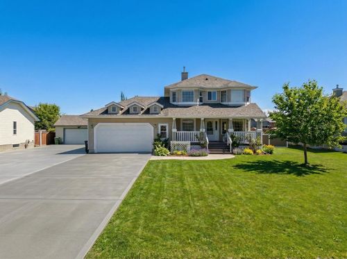 27 Henderson Road Ne, Langdon, AB, T0J1X1 | Card Image