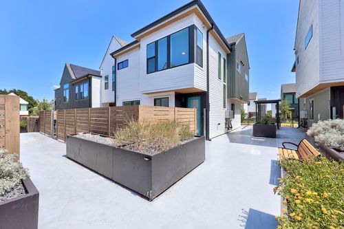 6102-2200 Mcfly Street, Austin, TX, 78723 | Card Image
