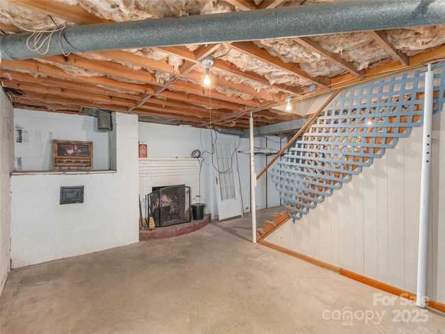 151 Ingram Loop, House other with 3 bedrooms, 2 bathrooms and null parking in Clyde NC | Image 22