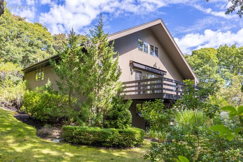 7 Fishermans Rd, Truro, MA, 02666-5199 | Card Image