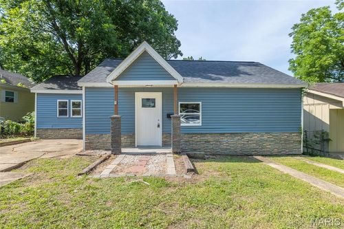 948 W Harper St, Poplar Bluff, MO, 63901-4370 | Card Image