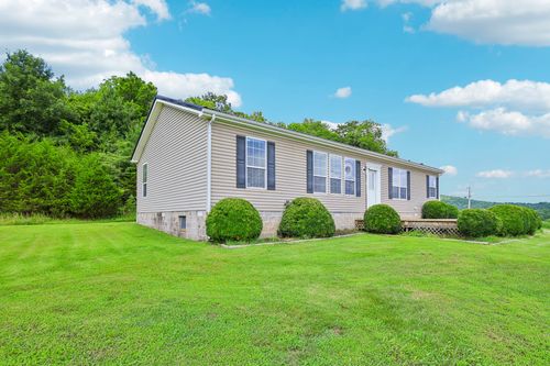 233 Scenic Ln, Auburntown, TN, 37016-6199 | Card Image
