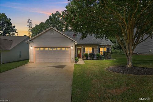 200 Brooks Edge Dr, Winston-Salem, NC, 27107-1981 | Card Image
