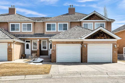 34 Royal Manor Nw, Calgary, AB, T3G5T7 | Card Image