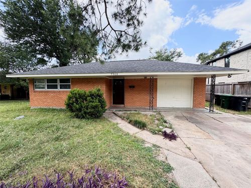 7905 Turquoise Ln, Houston, TX, 77055-1516 | Card Image