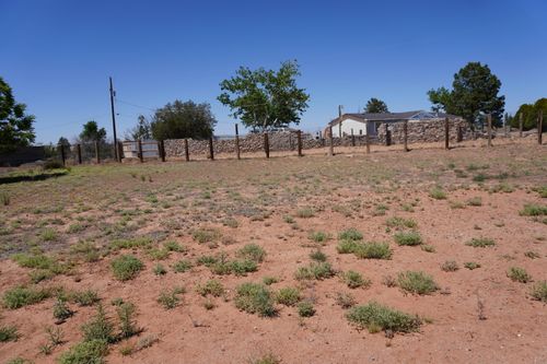 54 Amy Rd, Los Lunas, NM, 87031-9602 | Card Image