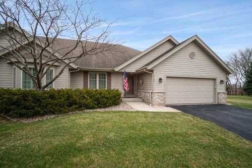 7103 W Mequon Trail Road, Mequon, WI, 53092 | Card Image