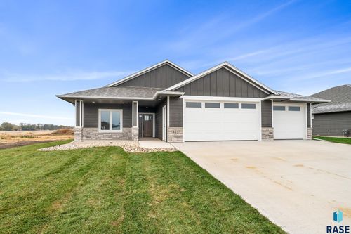 325 E 8th St Street, Tea, SD, 57064 | Card Image