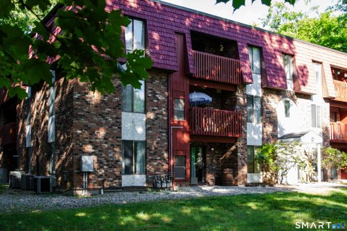 apt-1a-10 Woodsedge Dr, Newington, CT, 06111-4263 | Card Image