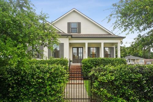 1499 Prentiss Ave, New Orleans, LA, 70122-2052 | Card Image