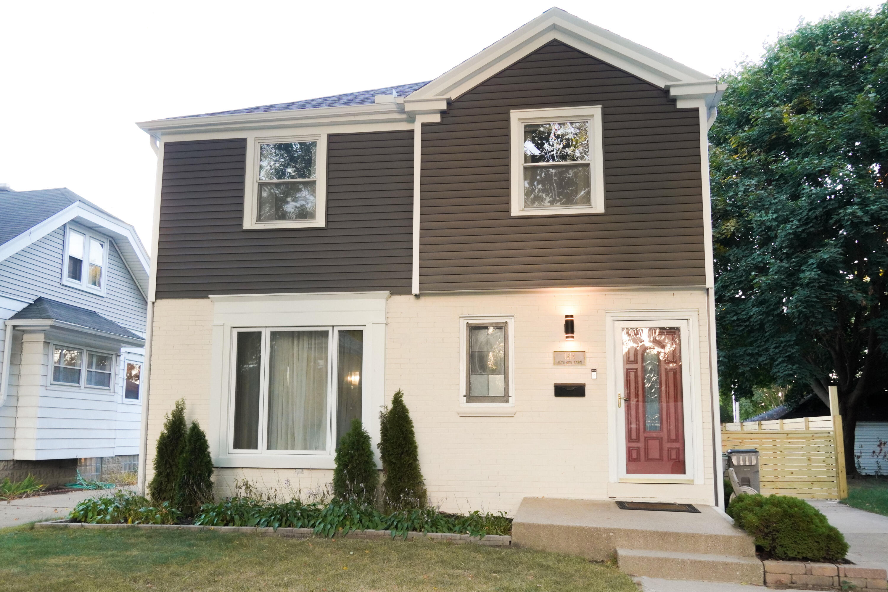 55th St, Milwaukee, WI 53208