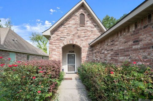 7363 Harrell Dr, Zachary, LA, 70791-3223 | Card Image