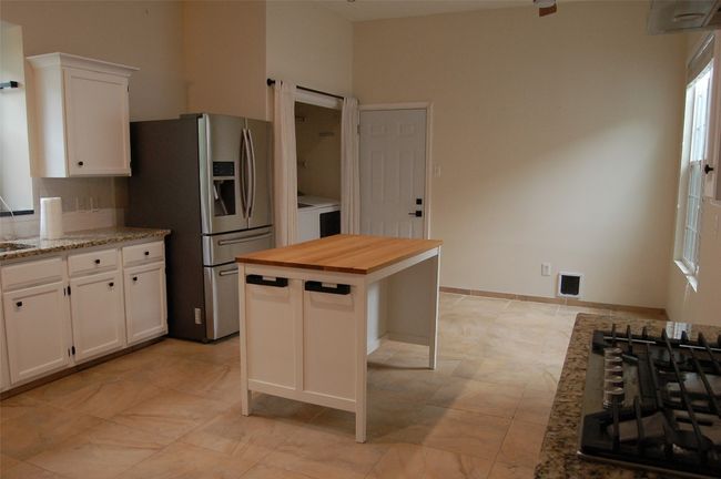 12615 Dove Valley Trl, House other with 4 bedrooms, 2 bathrooms and null parking in Austin TX | Image 7