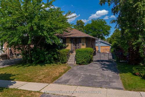 43 Trueman Ave, Etobicoke, ON, M8Z5A3 | Card Image