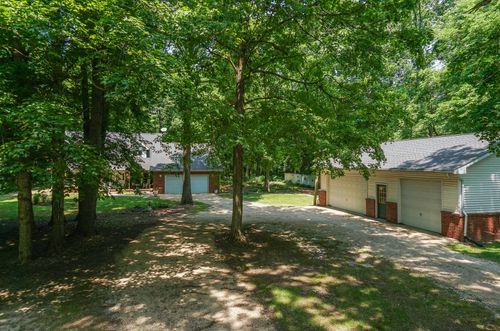 26136 E 2200 North Rd, Lexington, IL, 61753-9291 | Card Image
