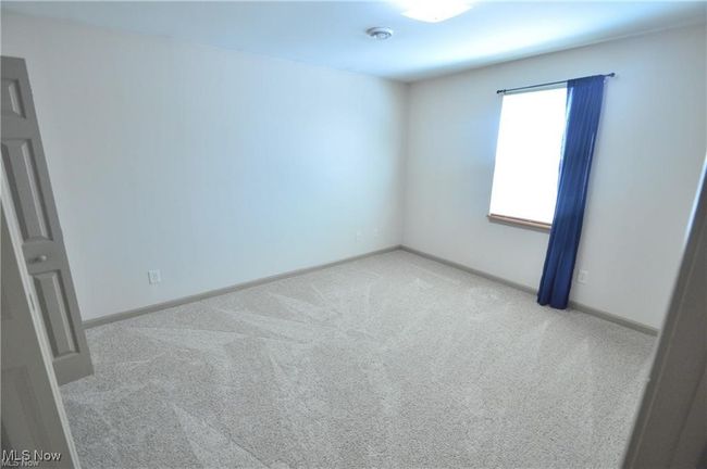 414 Orchard Dr, Condo with 2 bedrooms, 1 bathrooms and null parking in Leetonia OH | Image 9