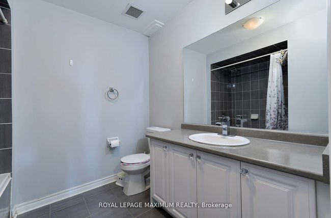 214 - 3905 Major Mackenzie Dr, Condo with 2 bedrooms, 3 bathrooms and null parking in Woodbridge ON | Image 16