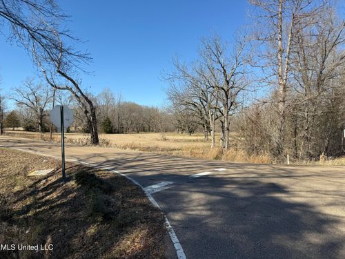 001 Pinehaven Pl, Clinton, MS, 39056-9323 | Card Image