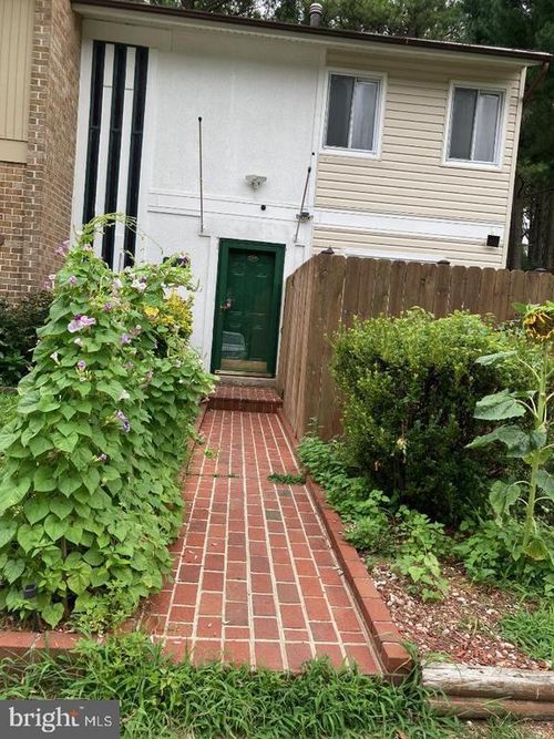 2660 Seville Cir, WOODBRIDGE, VA, 22192-3108 | Card Image