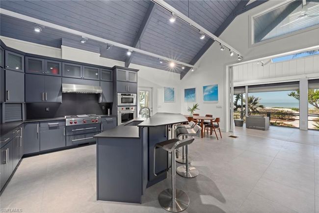 16886 Captiva Dr, House other with 5 bedrooms, 5 bathrooms and 4 parking in CAPTIVA FL | Image 13