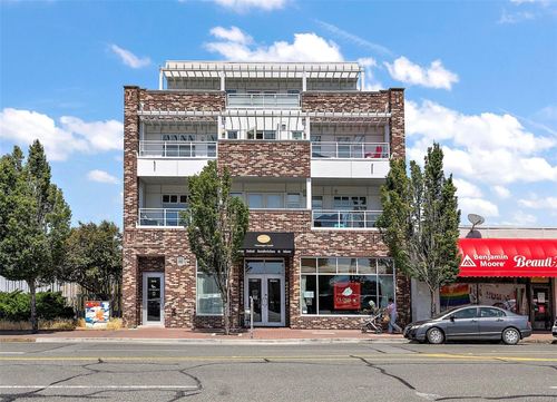 203-2348 Beacon Ave, Sidney, BC, V8L1X3 | Card Image