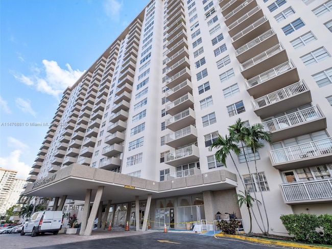 APT-1414 - 250 174 Th St, Condo with 1 bedrooms, 2 bathrooms and null parking in Sunny Isles Beach FL | Image 22