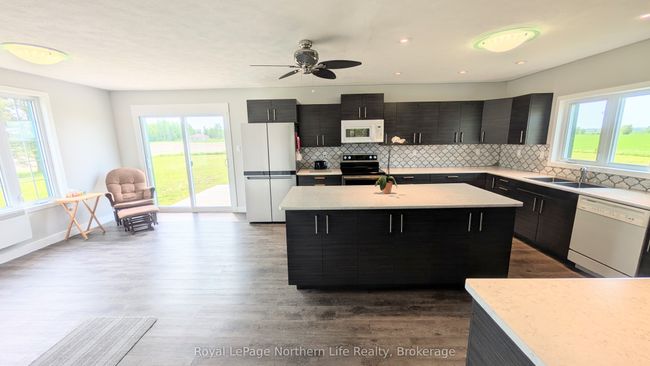 1234 Levac Rd, House other with 2 bedrooms, 1 bathrooms and 15 parking in Cache Bay ON | Image 13