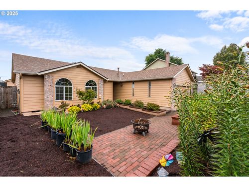 4802 Fuhrer Ct Ne, Salem, OR, 97305-3184 | Card Image