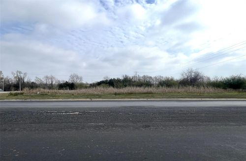 44 East Ave, Schulenburg, TX, 78956-1611 | Card Image