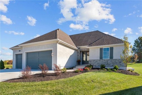 10303 W 151st Ter, Overland Park, KS, 66221-8264 | Card Image