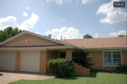 2030 Encino Cir, Austin, TX, 78723-5715 | Card Image