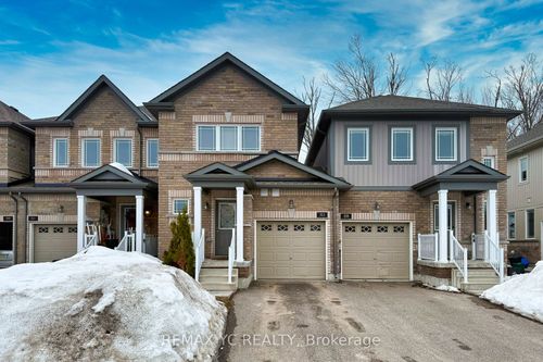 203 Diana Dr, Orillia, ON, L3V8J8 | Card Image
