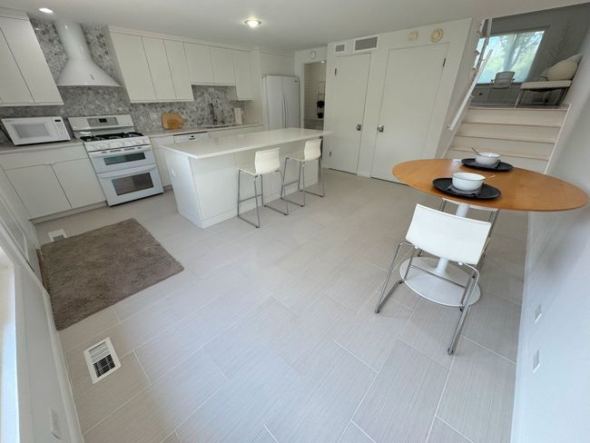3316 Central St, Townhouse with 1 bedrooms, 2 bathrooms and 1 parking in Evanston IL | Image 23