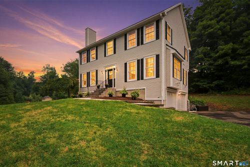 104 W Flat Hill Rd, Southbury, CT, 06488-1127 | Card Image