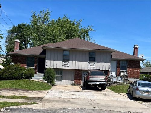 1926 High Grove Rd, Grandview, MO, 64030-2625 | Card Image