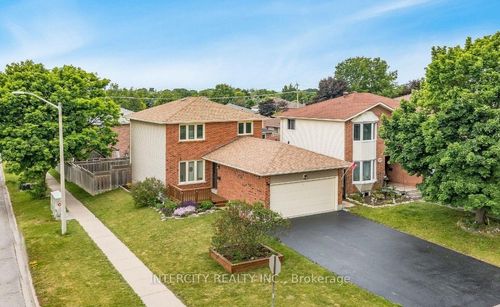 79 Kinzie Lane, Barrie, ON, L4M5Z8 | Card Image