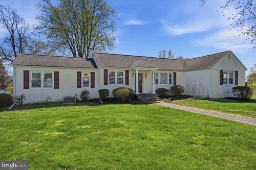 1615 Pleasant Dr, FEASTERVILLE TREVOSE, PA, 19053-4435 | Card Image