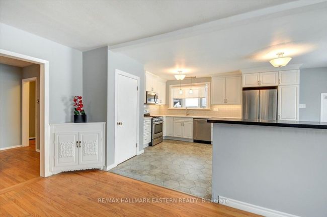 743 Barbara Cres, House other with 2 bedrooms, 2 bathrooms and 2 parking in Peterborough ON | Image 9