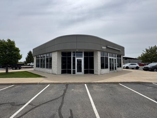2300 S Browns Lake Dr, Burlington, WI, 53105-7955 | Card Image