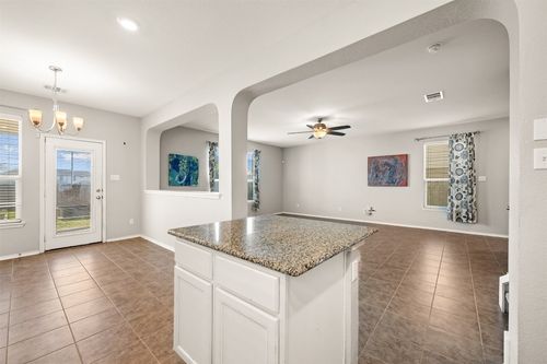 unit-55-2950 E Old Settlers Blvd, Round Rock, TX, 78665-2479 | Card Image