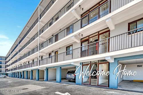 d4-51 Hiering Avenue, Seaside Heights, NJ, 08751 | Card Image
