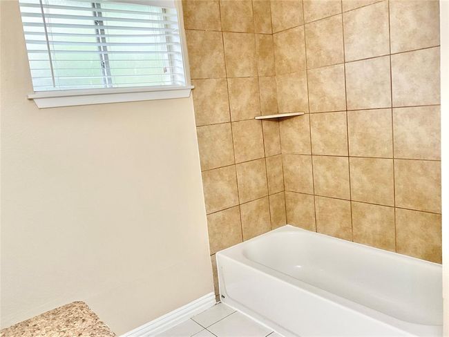 another view of guest bedroom | Image 22