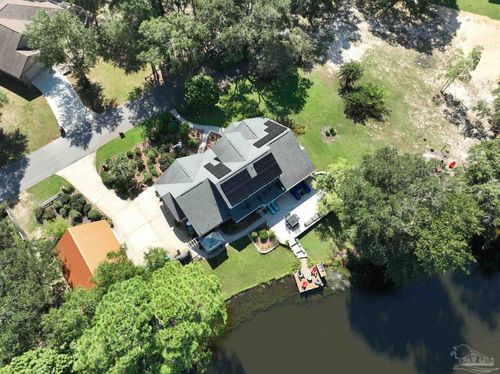 7232 Bayshore Dr, Milton, FL, 32583-2929 | Card Image